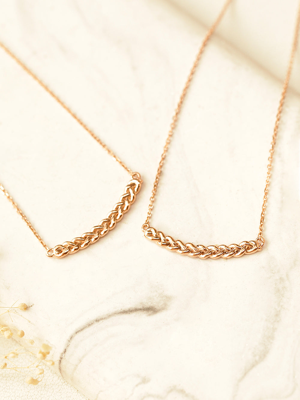 14K 18K Gold Curve Knot Chain Necklace