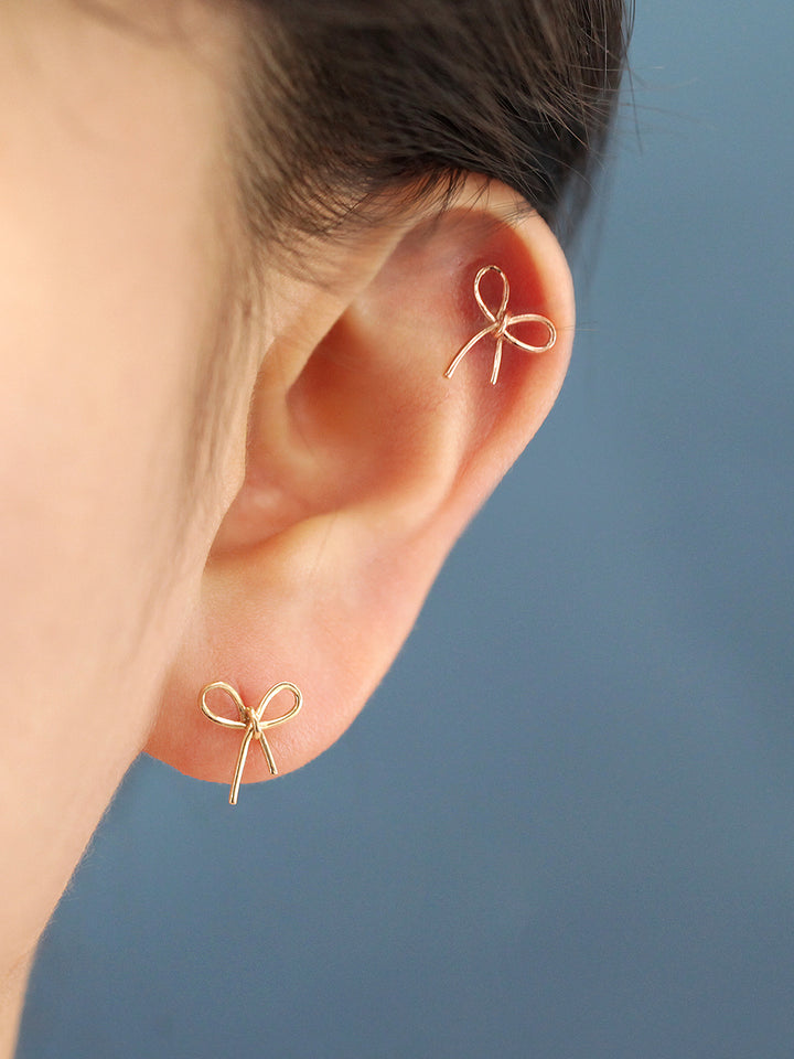 14K Gold Ribbon Stud Earring