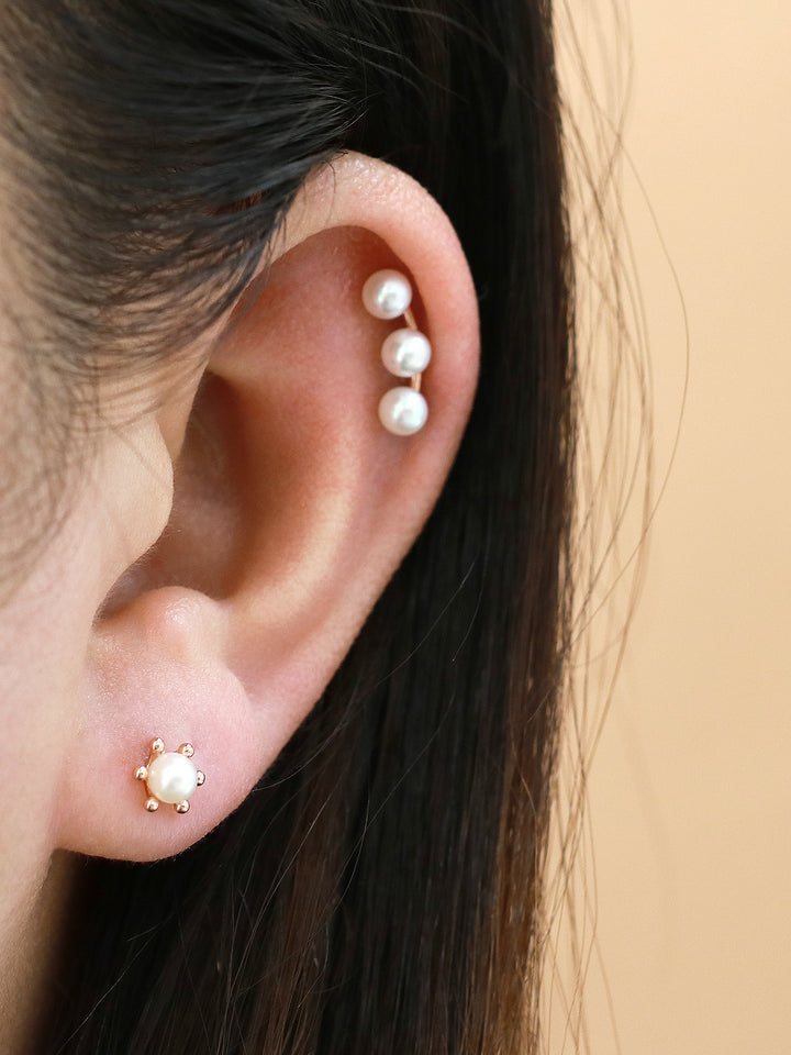 14K Gold Triple Flower Pearl Cartilage Earring 18G16G