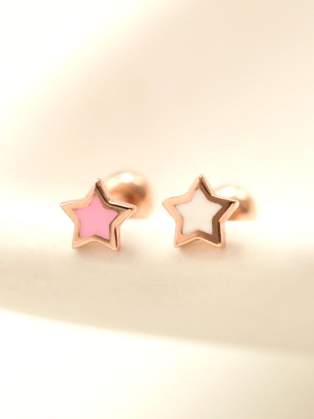 14K Gold Enamel Star Cartilage Earring 20G18G16G