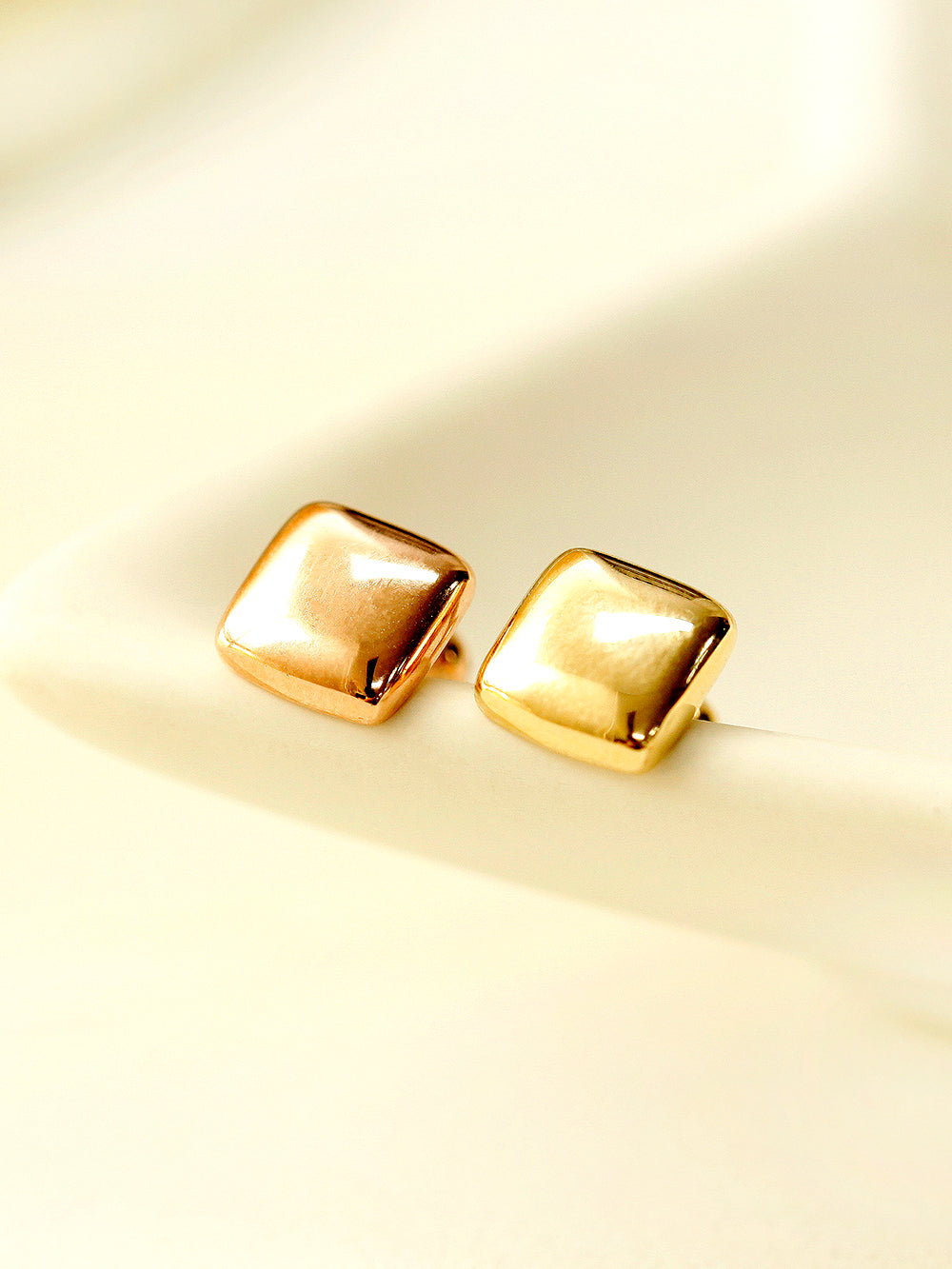 14K Gold Bold Square Cartilage Earring 18G16G