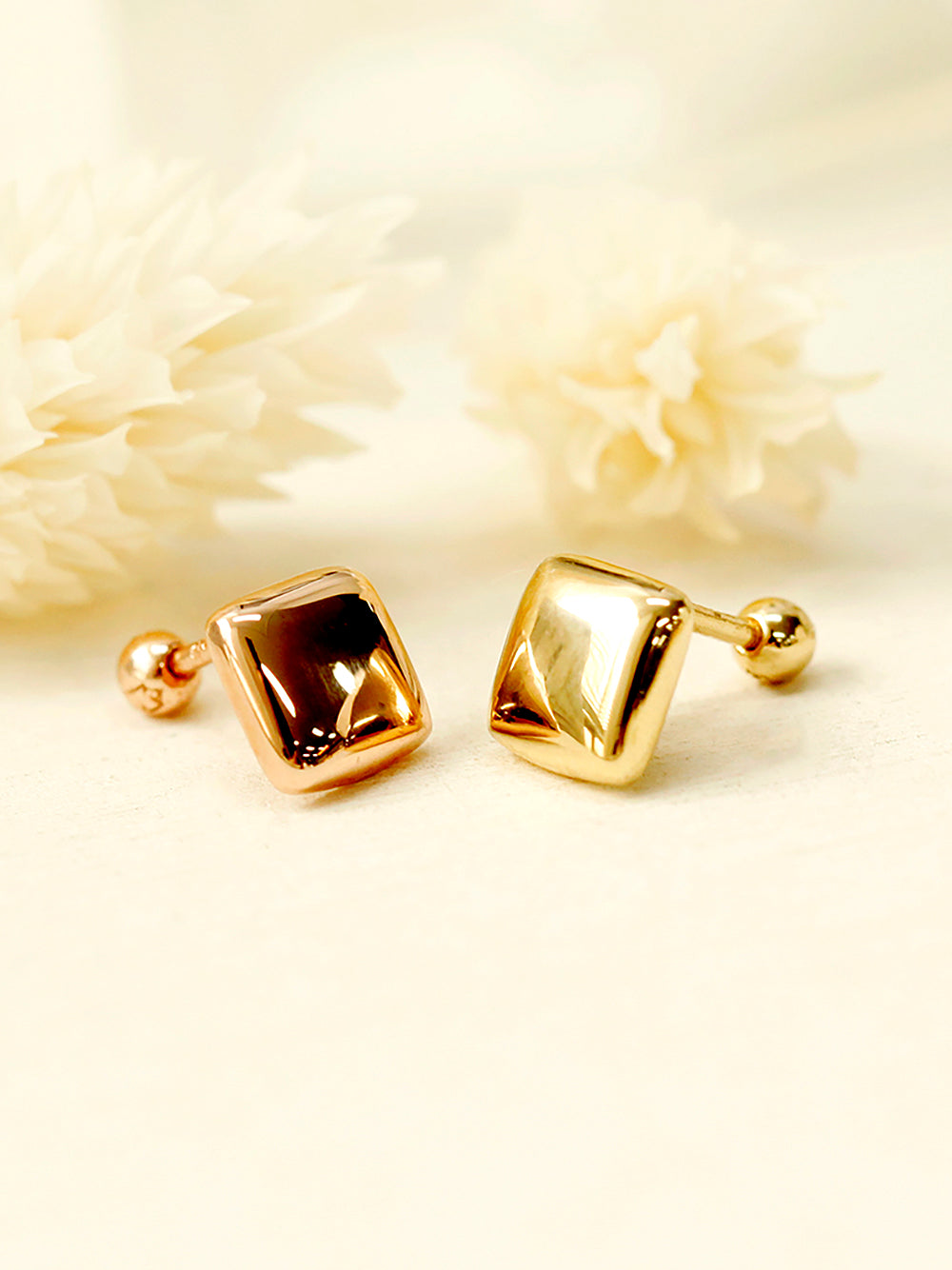 14K Gold Bold Square Cartilage Earring 18G16G