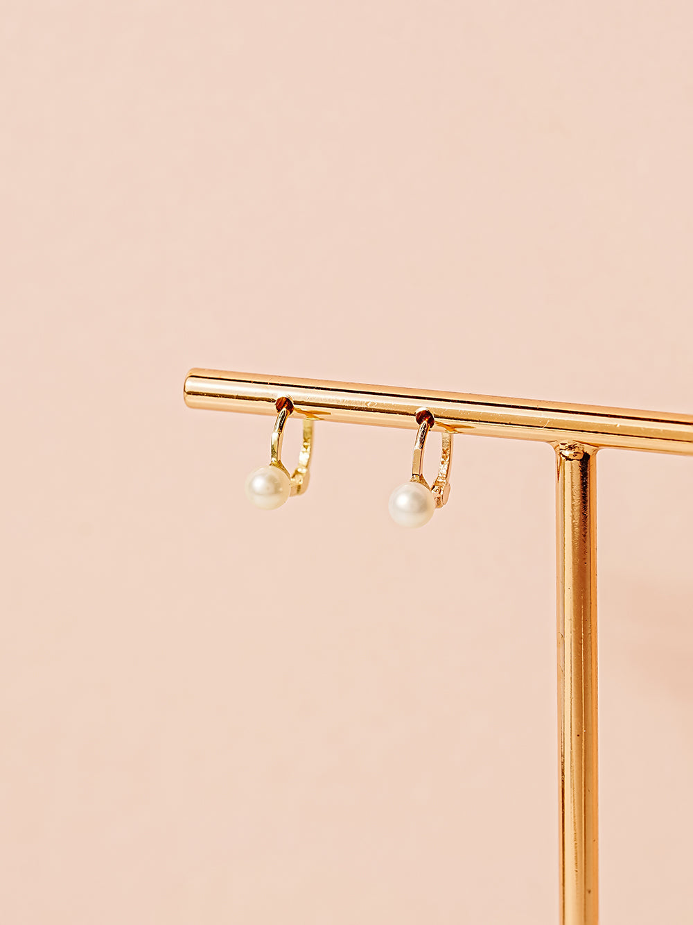 14K 18K Gold Tiny Pearl Cartilage Hoop Earring