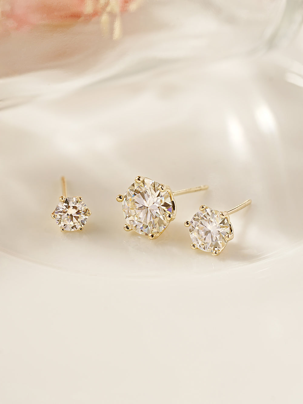 14K Gold Moissanite Crown Stud Earring