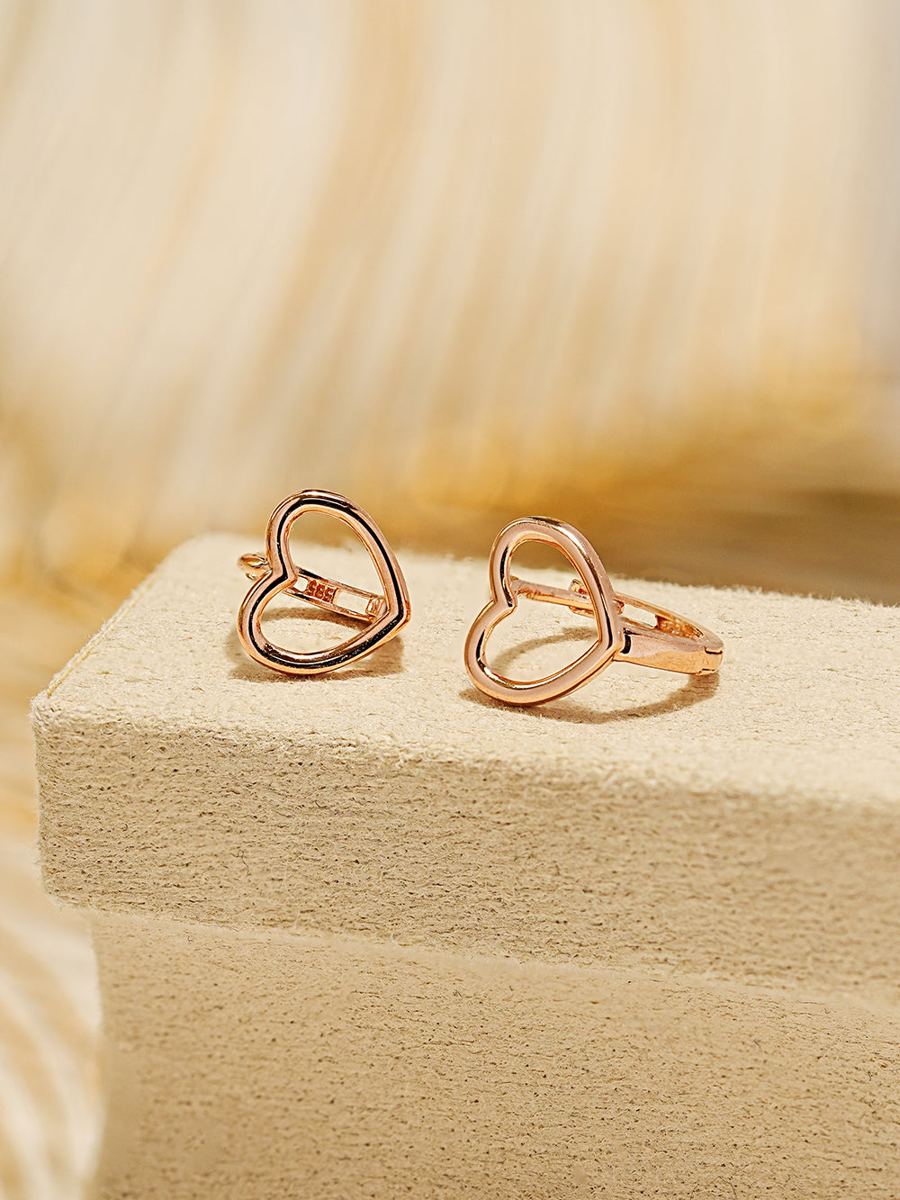 14K 18K Simple Heart Line Cartilage Hoop Earring