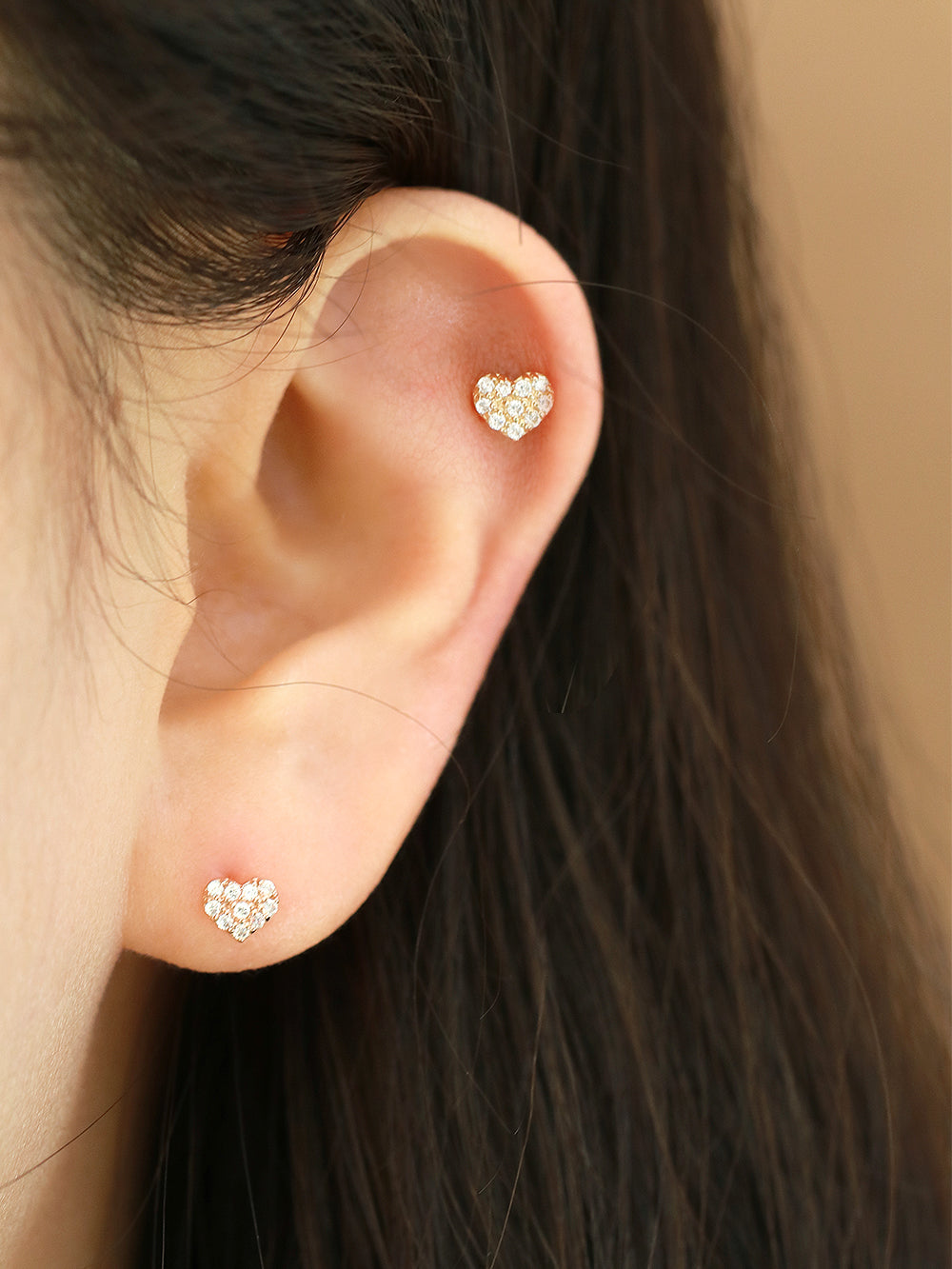 14K Gold Mini Volume Cubic Heart cartilage earring 20g