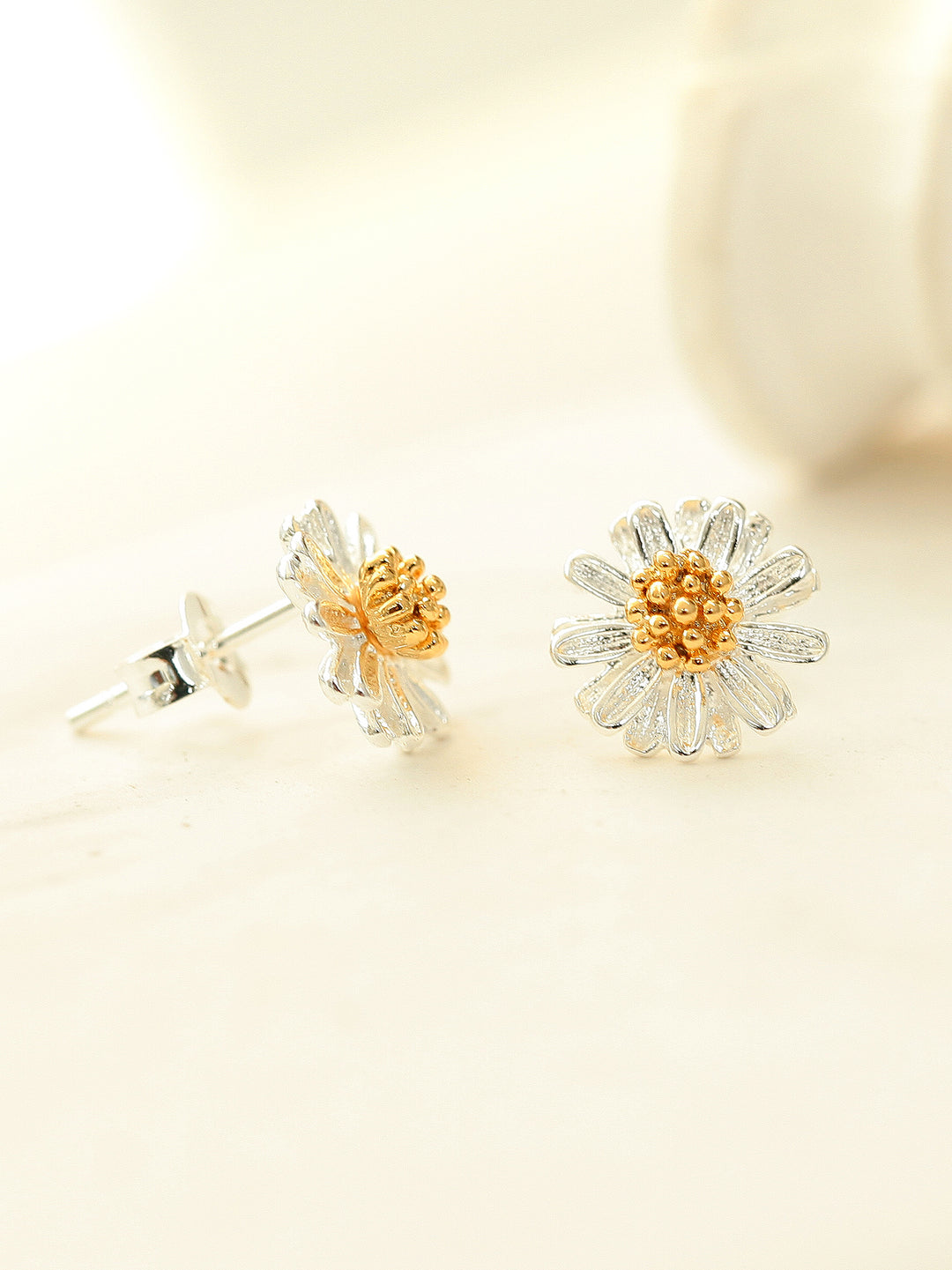 925 Silver Daisy Stud Earring