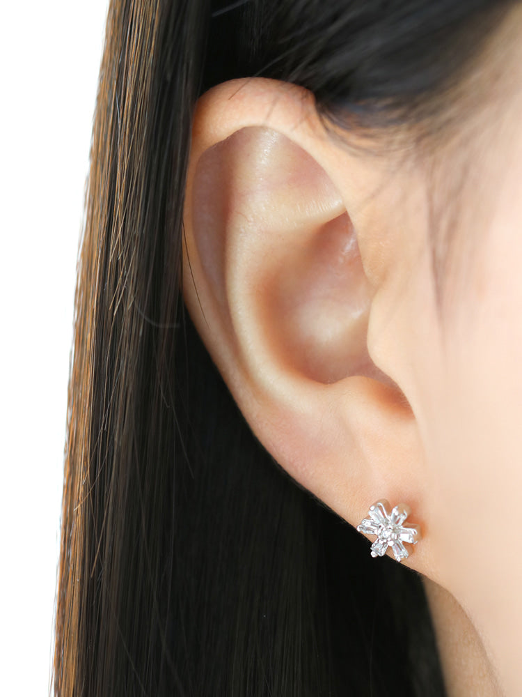 Mini Cosmos Flower Cartilage Earring