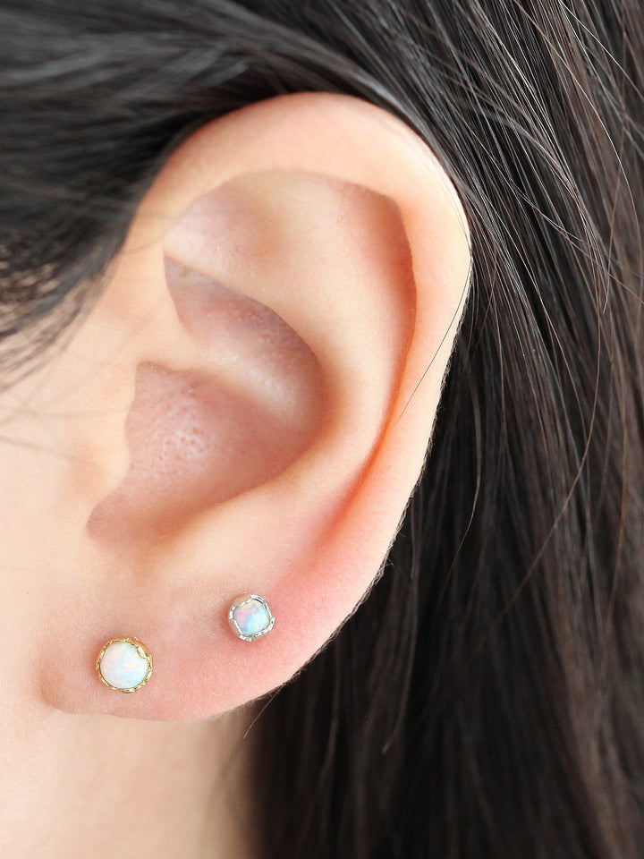 Round Opal Cartilage earring